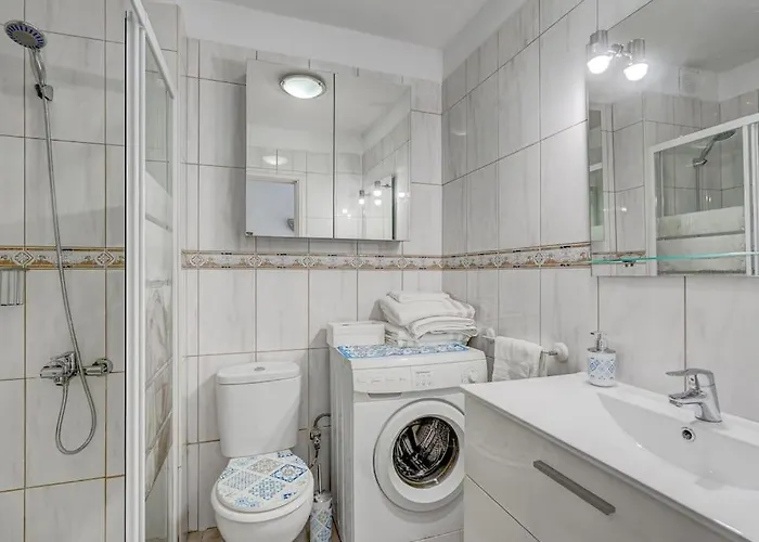 Loro Playa De Americas * Playa Feñabe