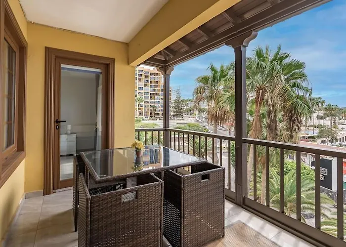 Loro Playa De Americas * Playa Feñabe